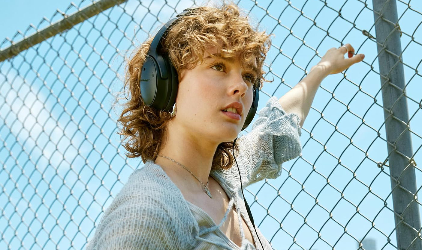 Bose QuietComfort Bluetooth Headphones Image 3